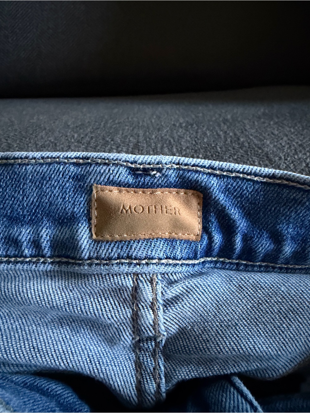 MOTHER The Mid Rise Rambler Zip Ankle Fray - Picture 4 of 6